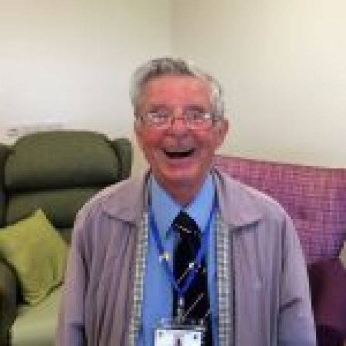 Peter-Phizacklea-Dementia-Hub-volunteer-150x150.jpg